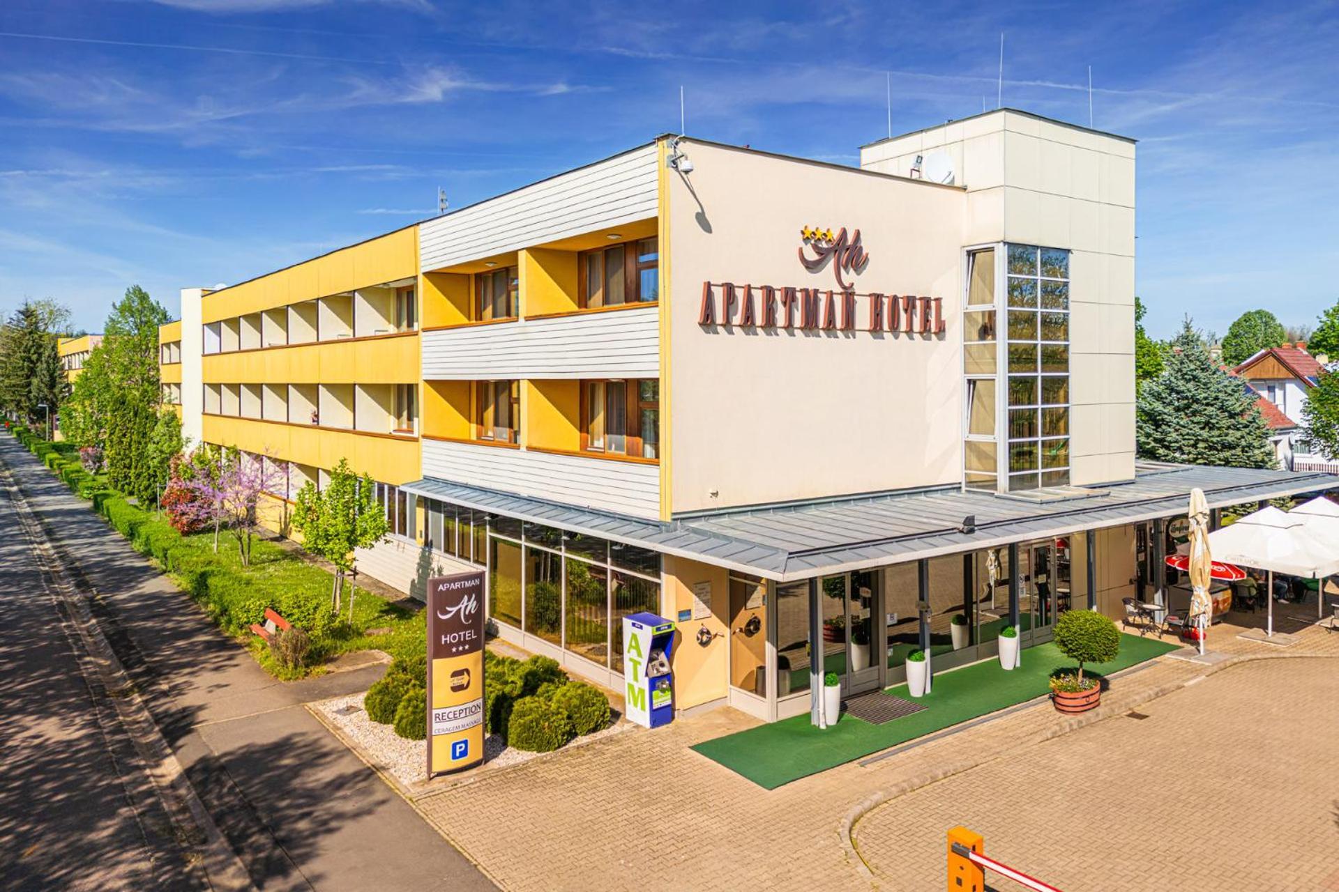 Apartman Hotel Bük Exteriör bild