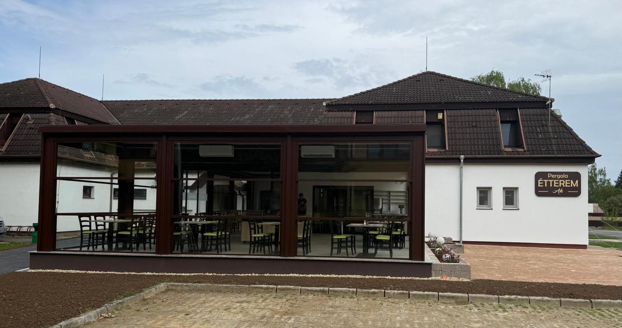 Apartman Hotel Bük Exteriör bild