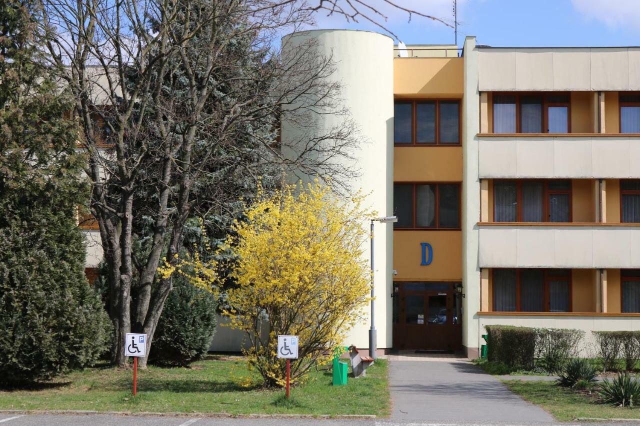 Apartman Hotel Bük Exteriör bild