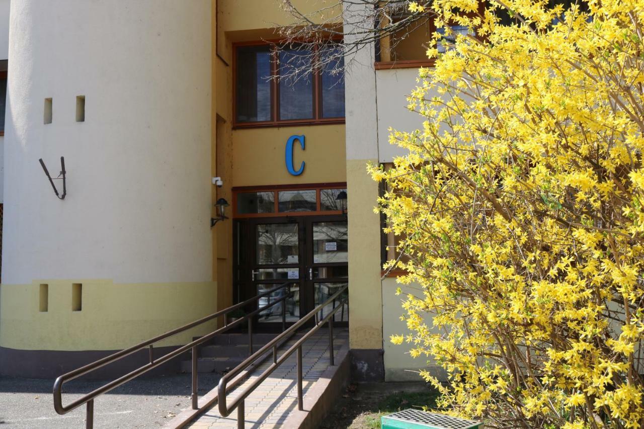 Apartman Hotel Bük Exteriör bild