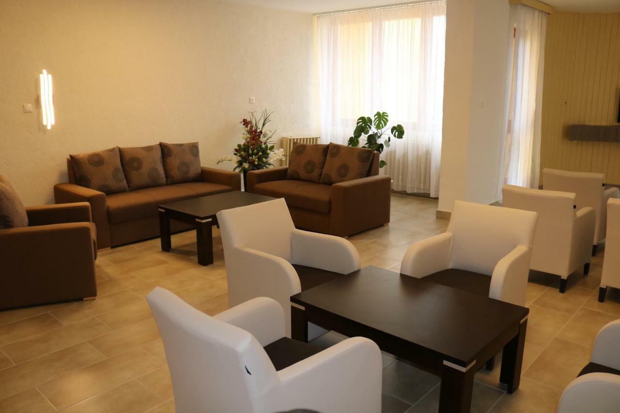 Apartman Hotel Bük Exteriör bild
