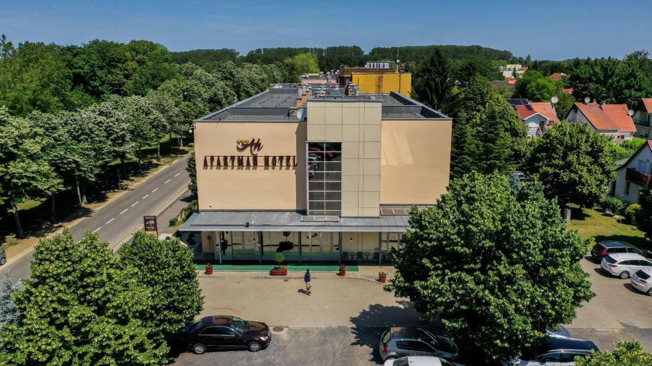 Apartman Hotel Bük Exteriör bild